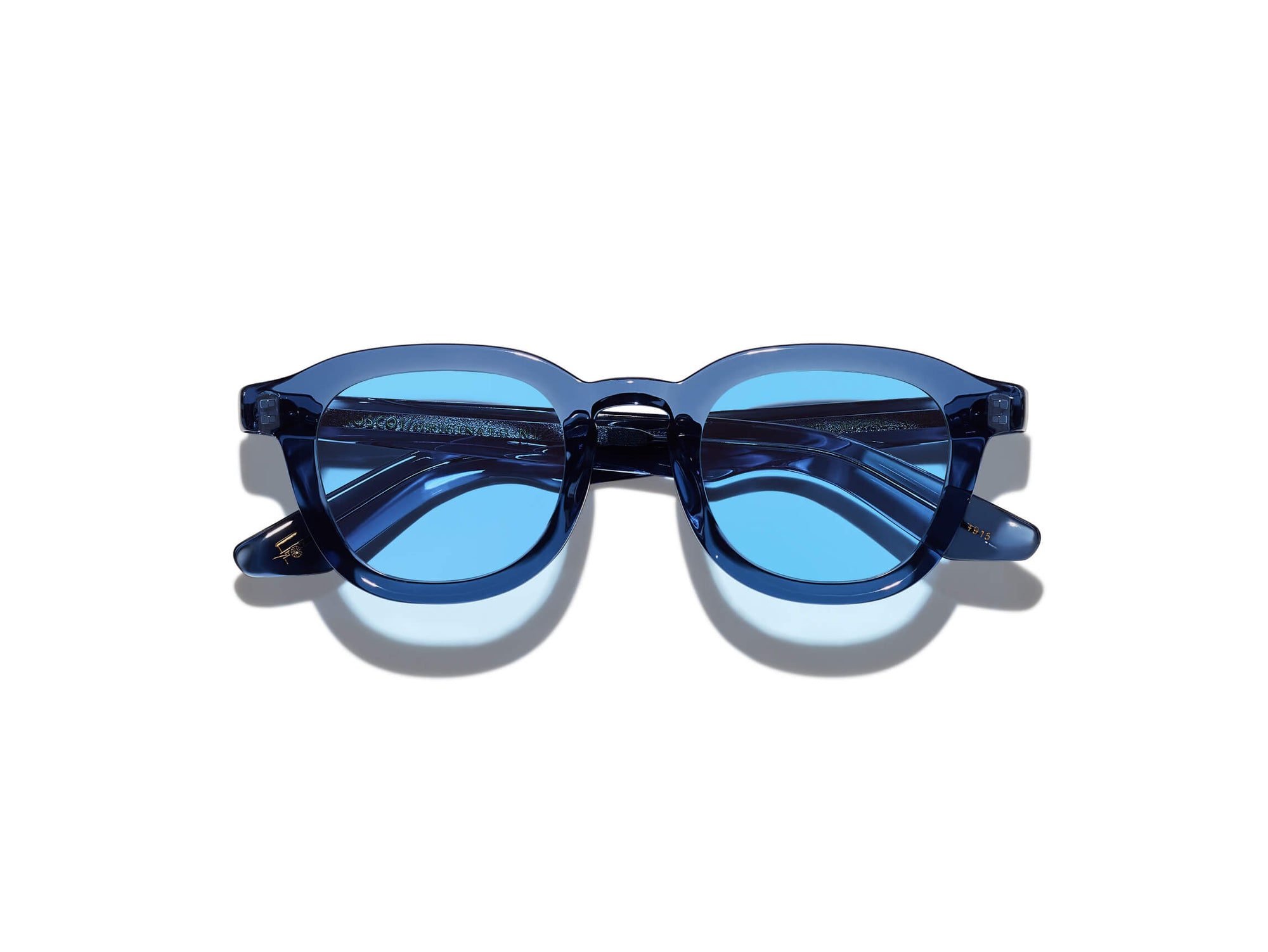 THE BEST SUNGLASSES FOR BOATING & YACHTING: MOSCOT’S ULTIMATE GUIDE