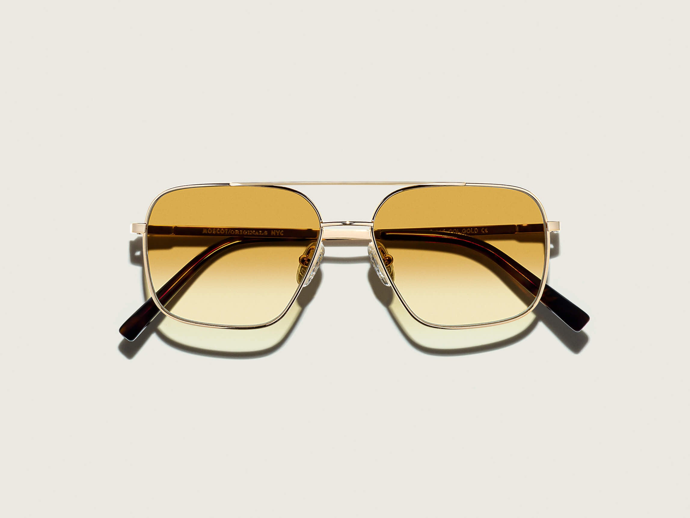 #color_chestnut fade | The SHTARKER in Gold with Chestnut Fade Tinted Lenses