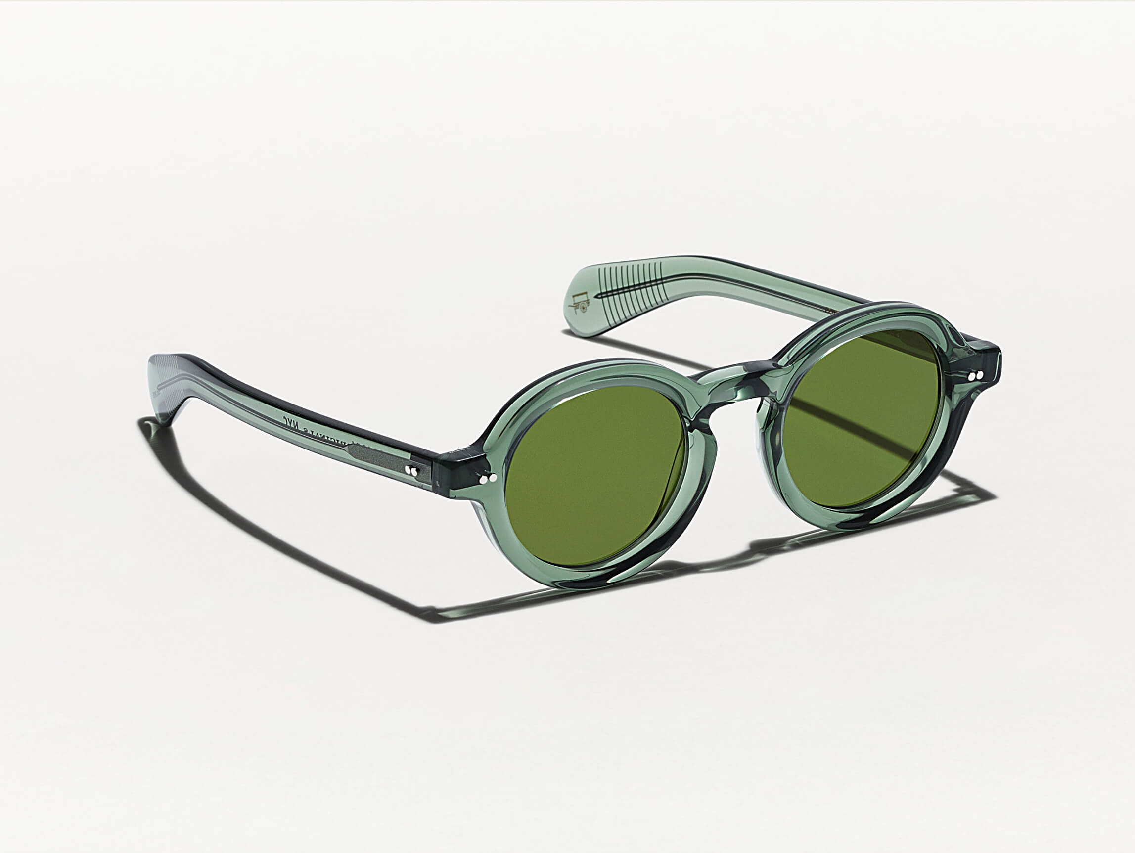 #color_pine | The FOYGEL SUN in Pine with Green Tinted Lenses
