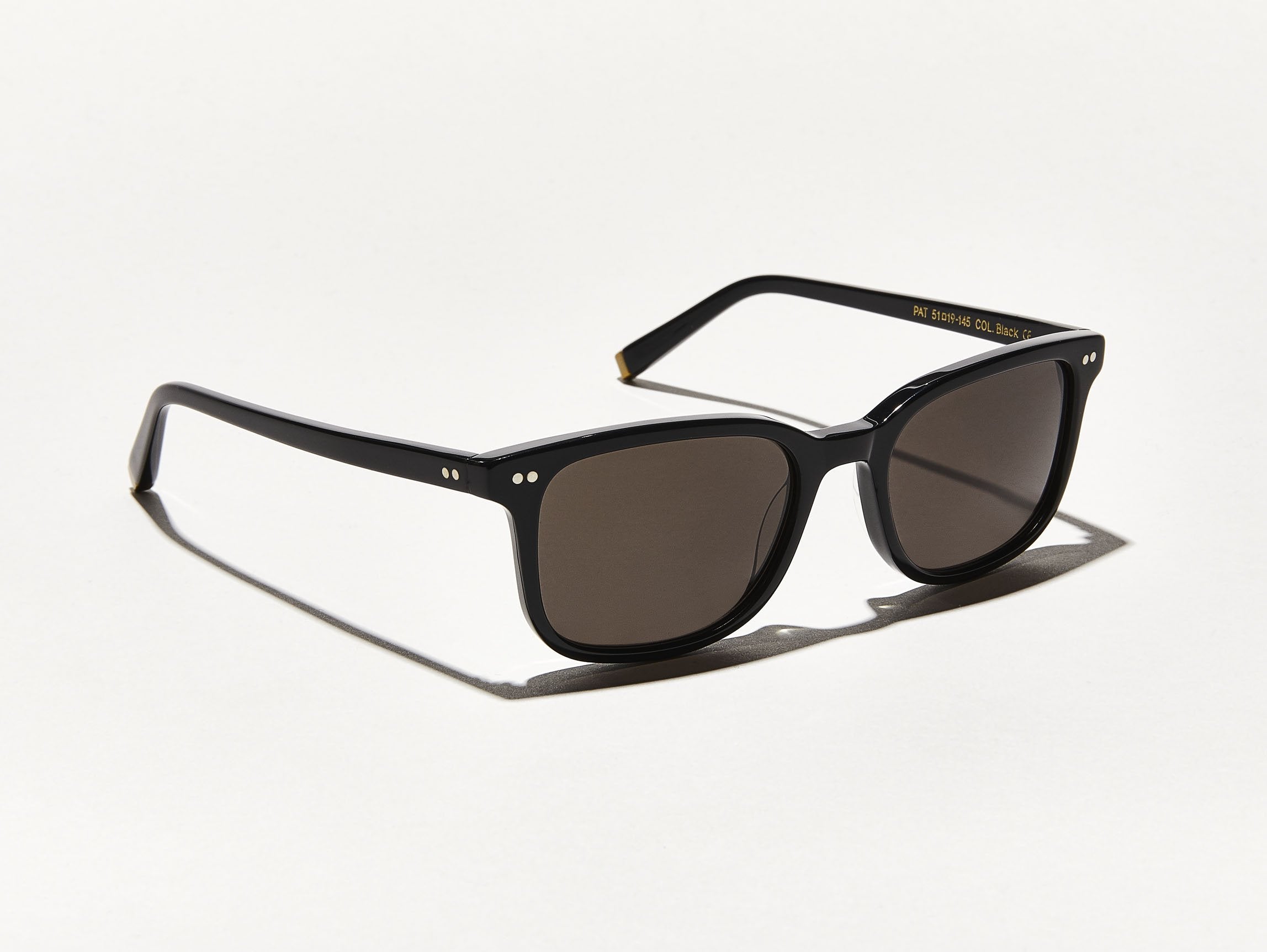 #color_black | The PAT SUN in Black with Grey Lenses