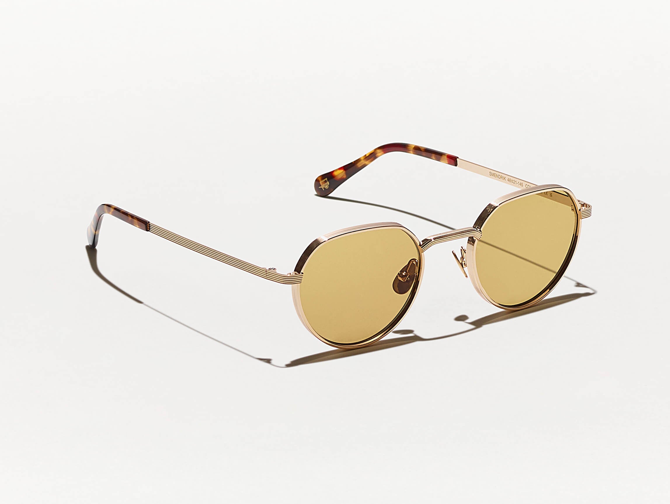 #color_gold | The SMENDRINK SUN in Gold with Amber Tinted Lenses
