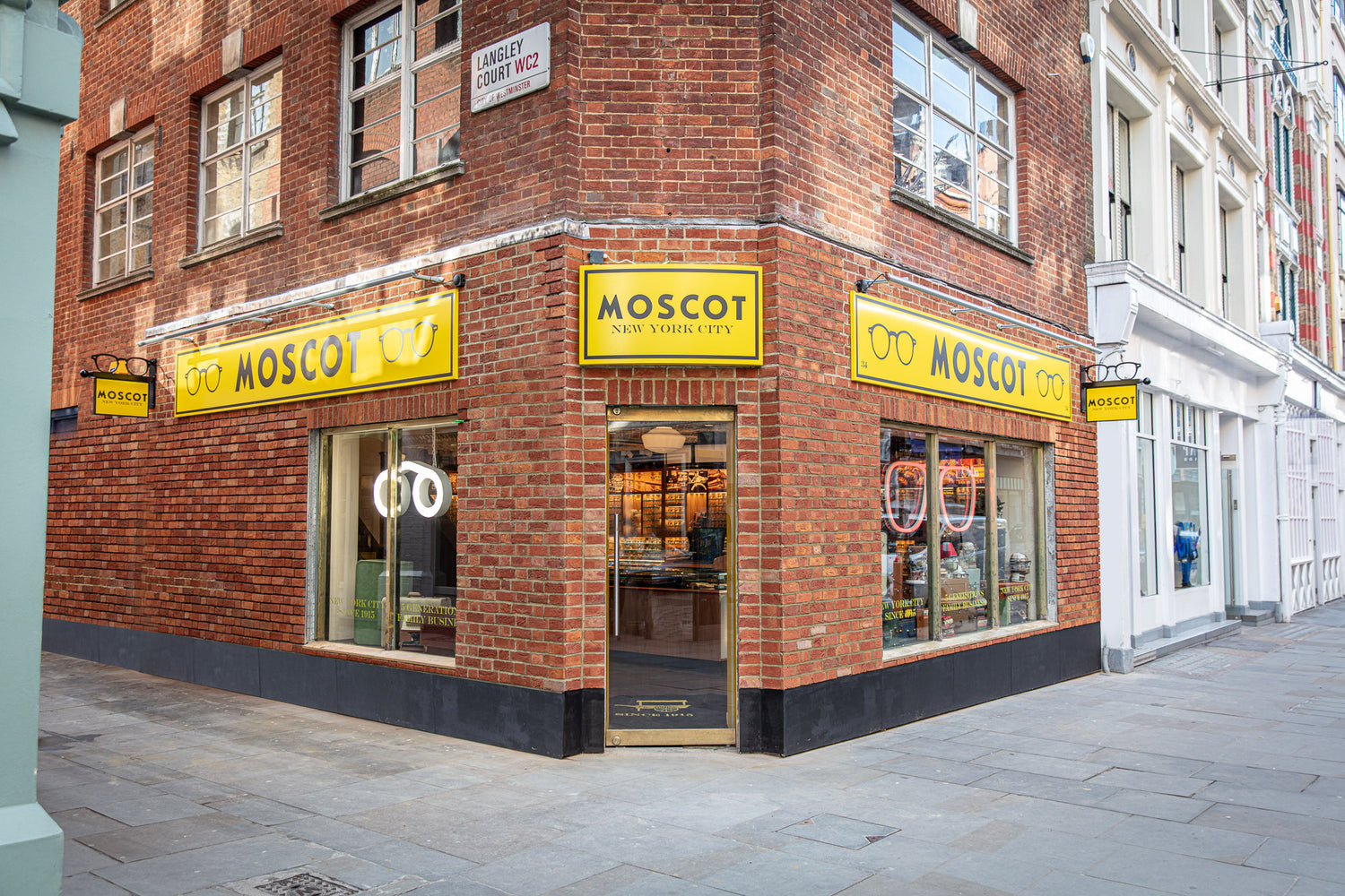 Introducing: MOSCOT Covent Garden!