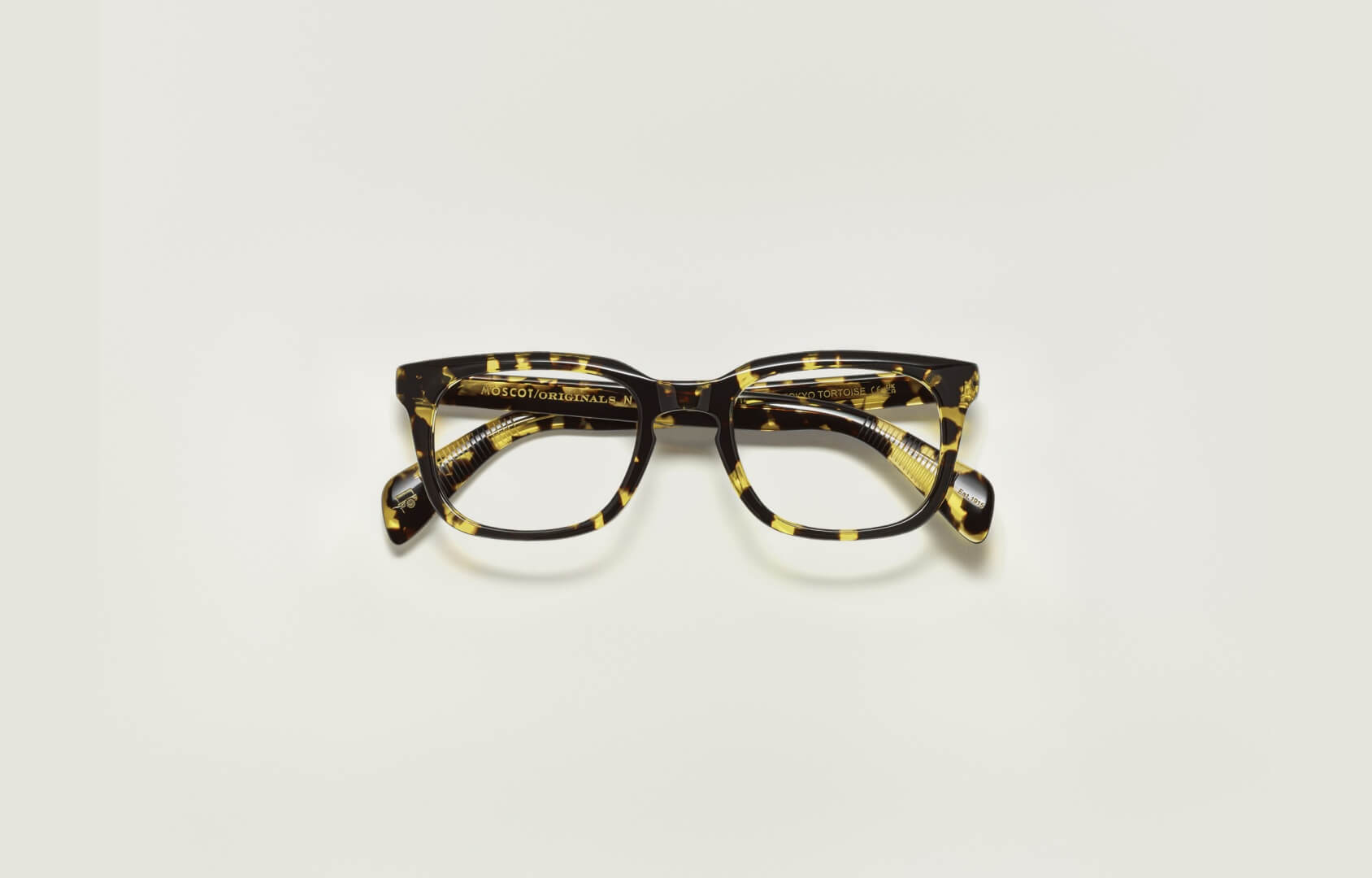 MOSCOT Moments