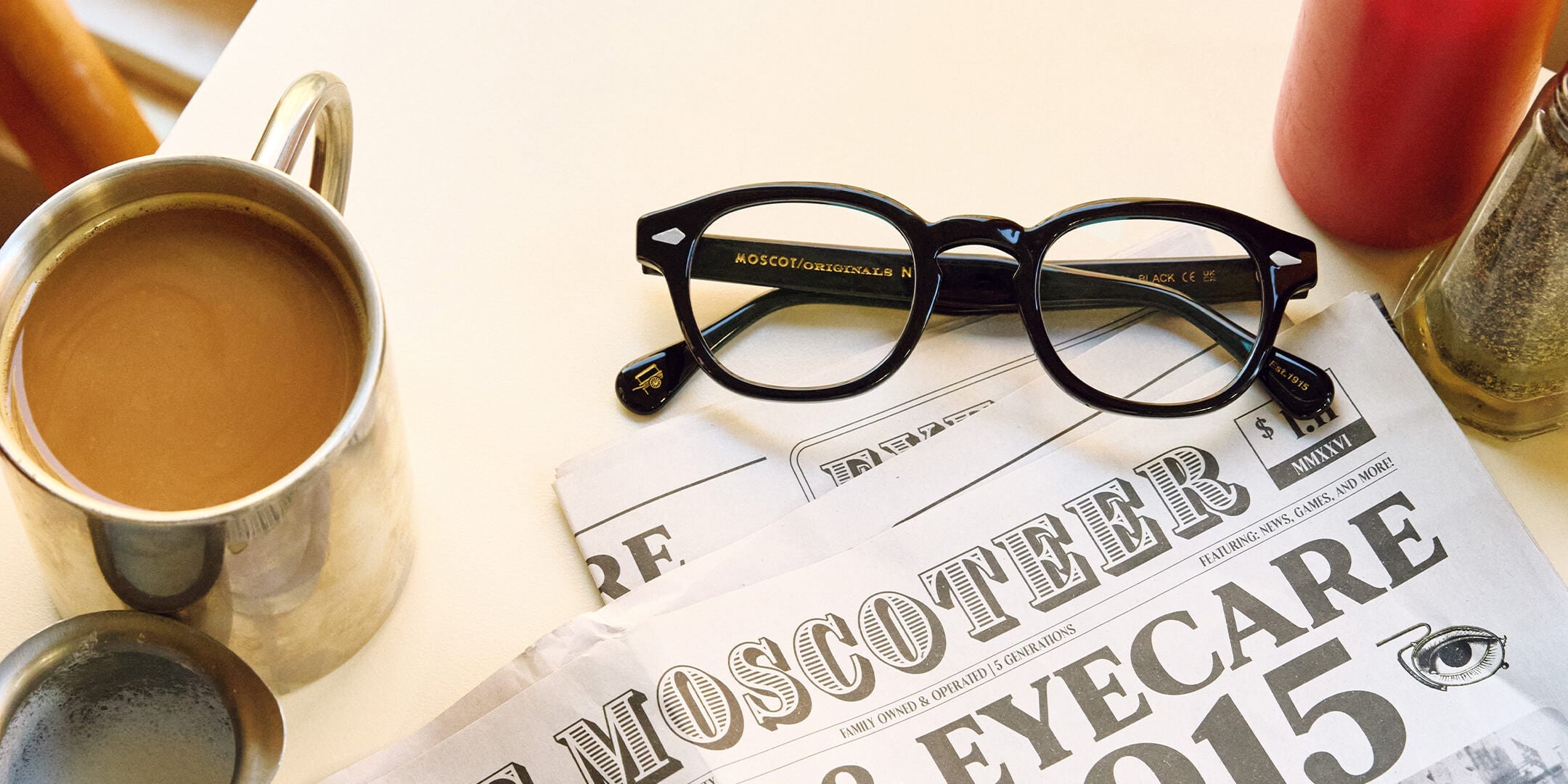EYEGLASSES FOR OVAL FACES