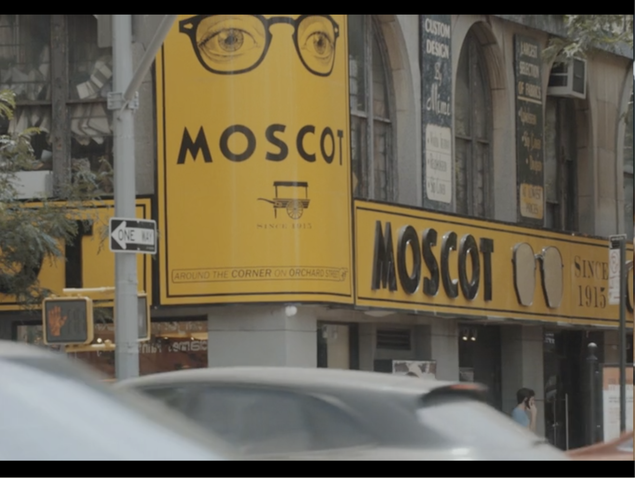 The MOSCOT corner billboard