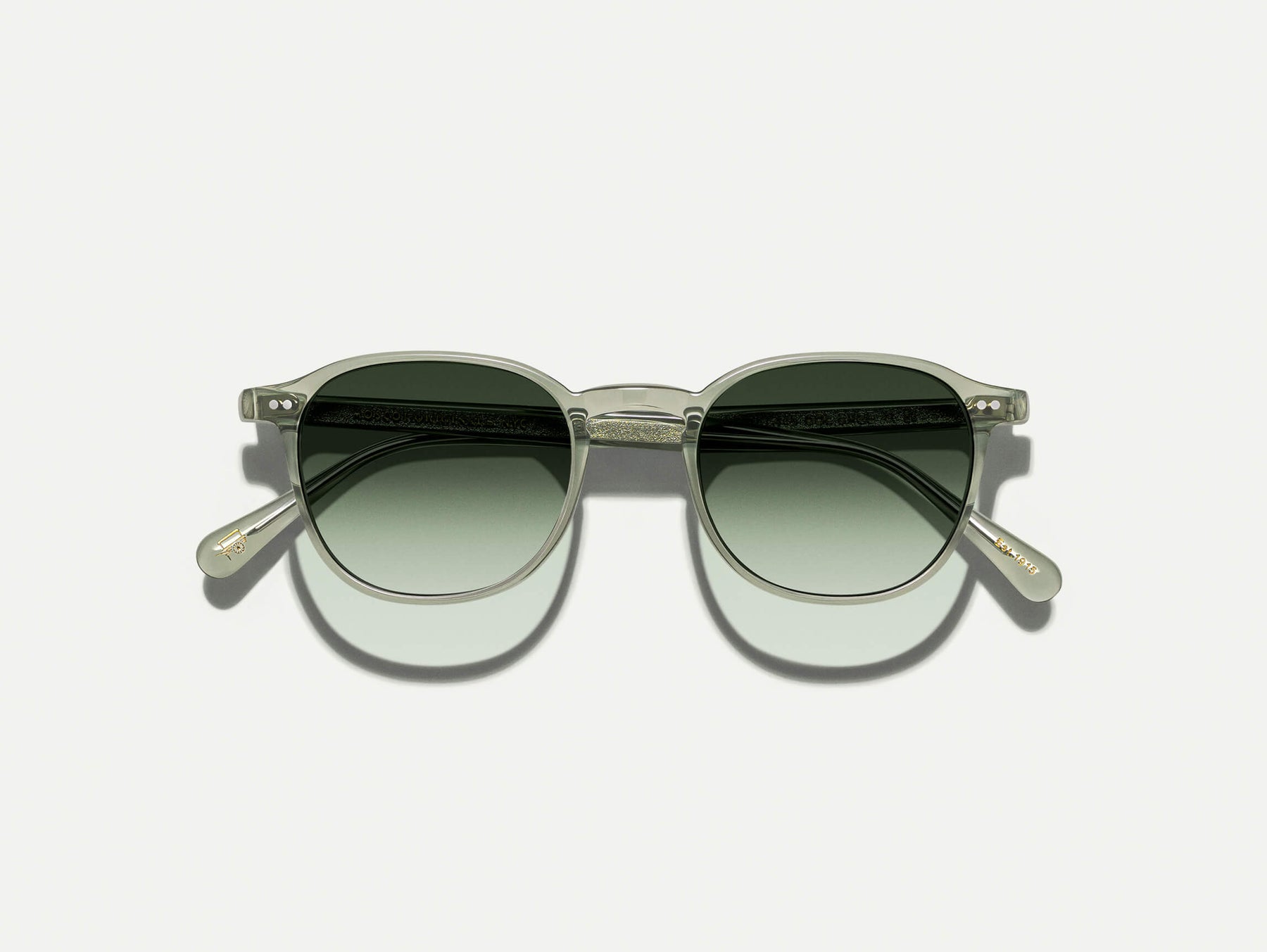 The ARTHUR in Sage with G-15 Fade Tinted Lenses