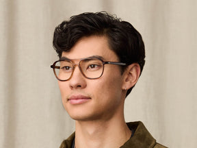 Model is wearing The BJORN in size 55 in Tobacco