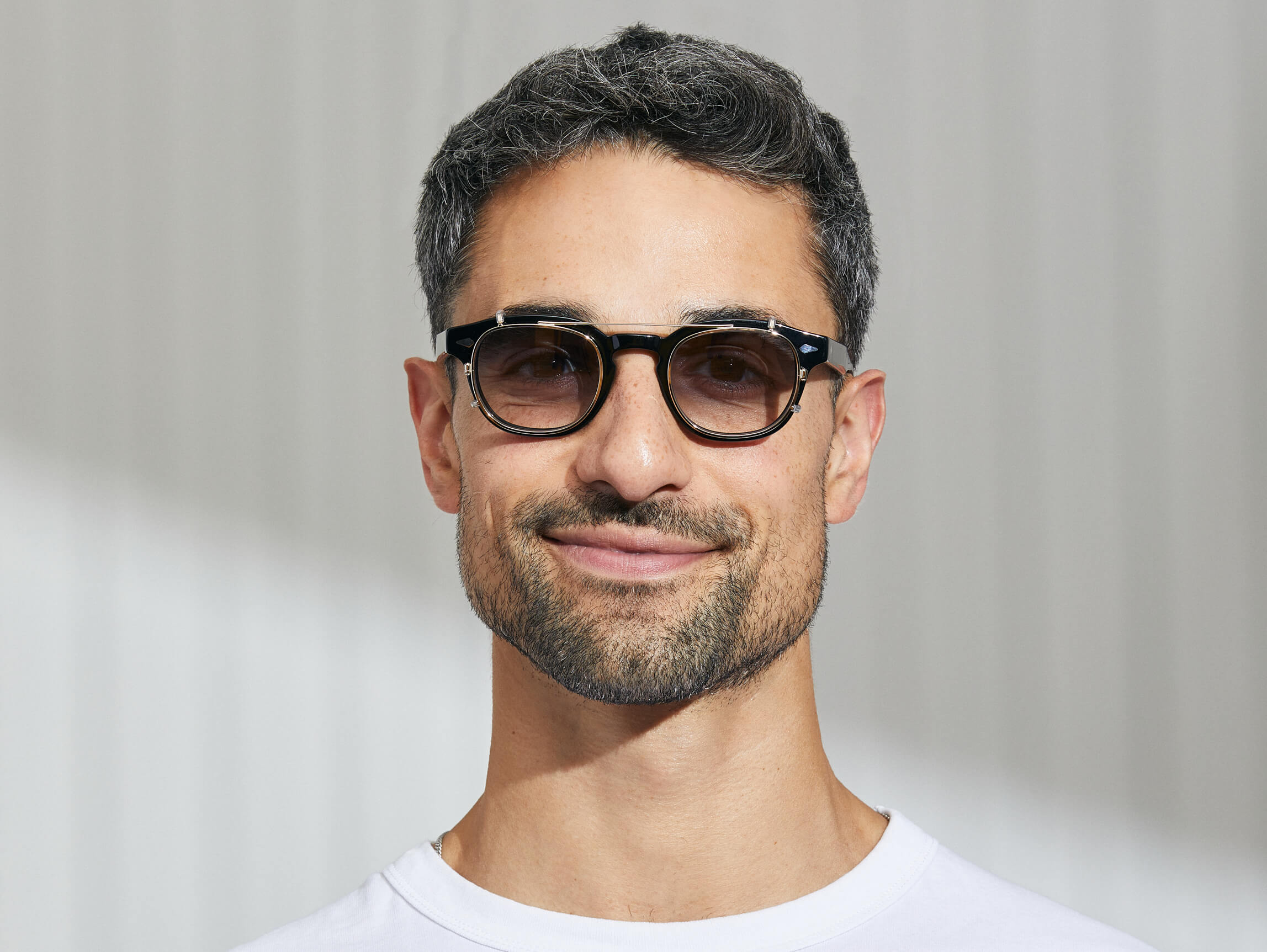 CLIPTOSH Tints | スクエアクリップオンサングラス| MOSCOT