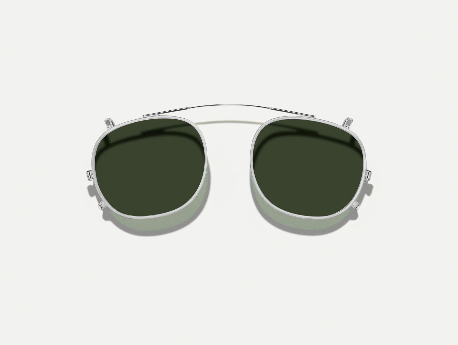 #color_silver | The CLIPTOSH in Silver with G-15 Lenses