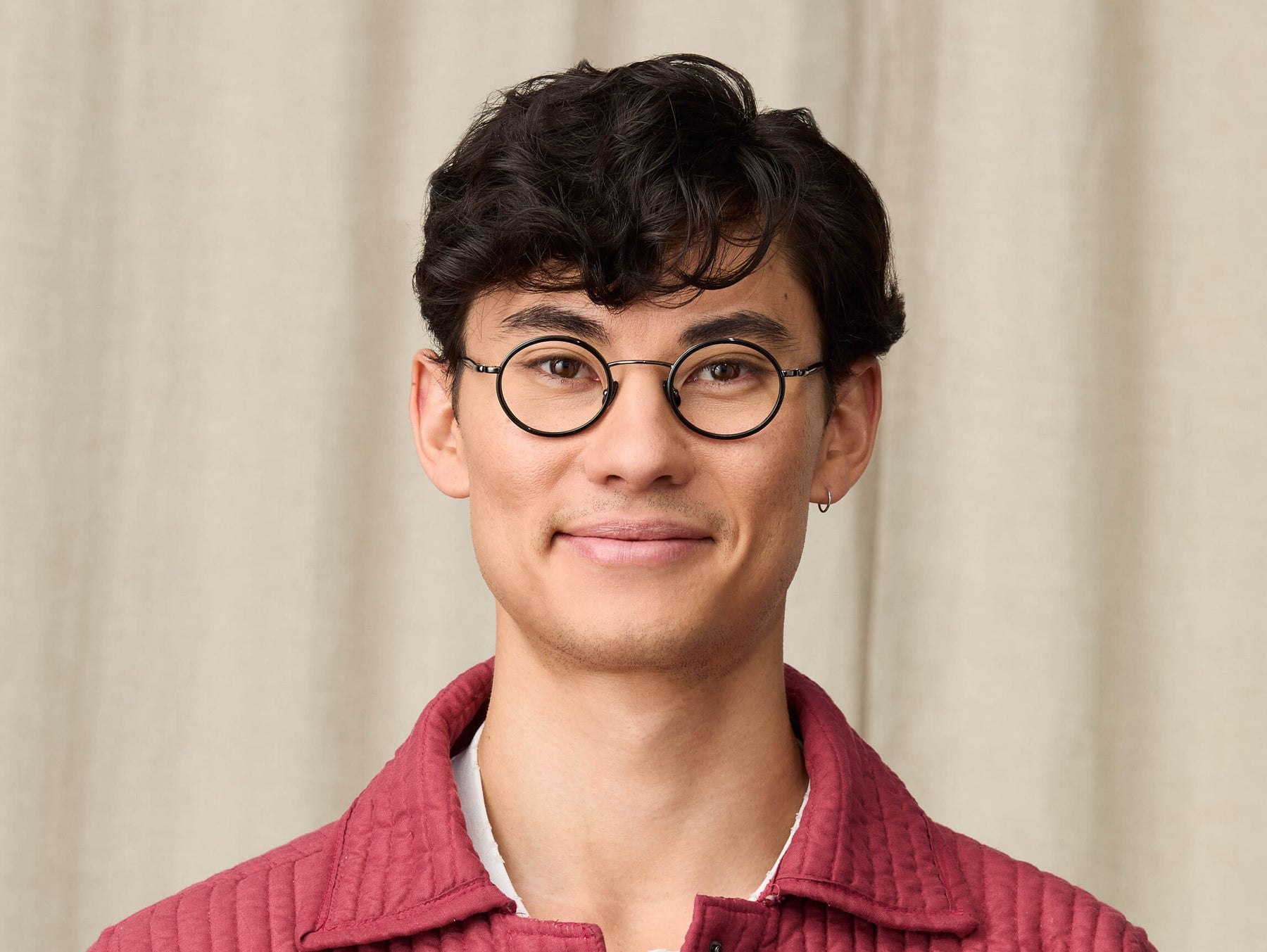 Model is wearing The COSNIC in size 44 in Black