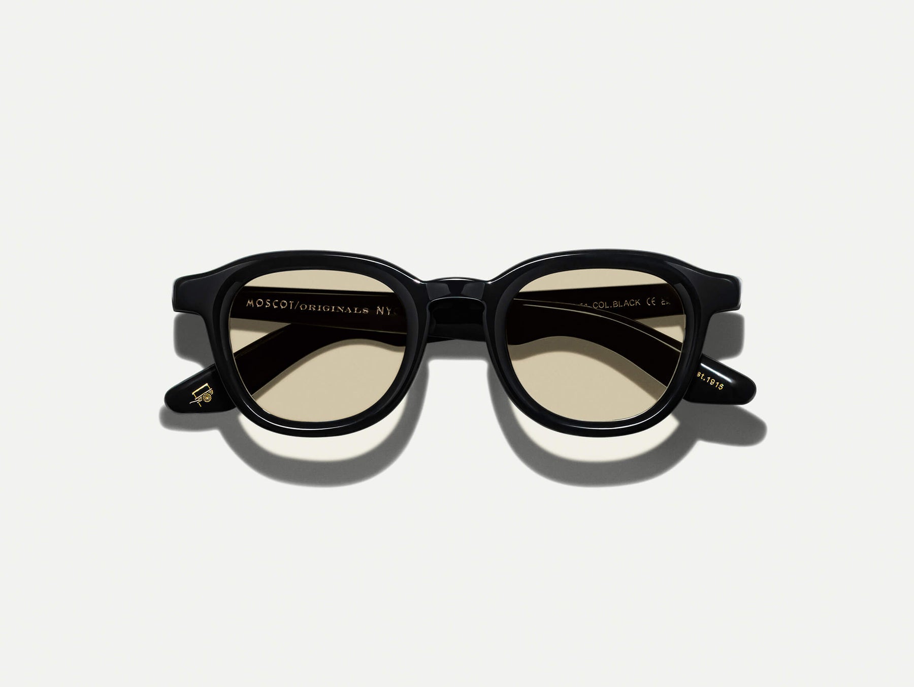 The DAHVEN in Black with AMBER+ Tint