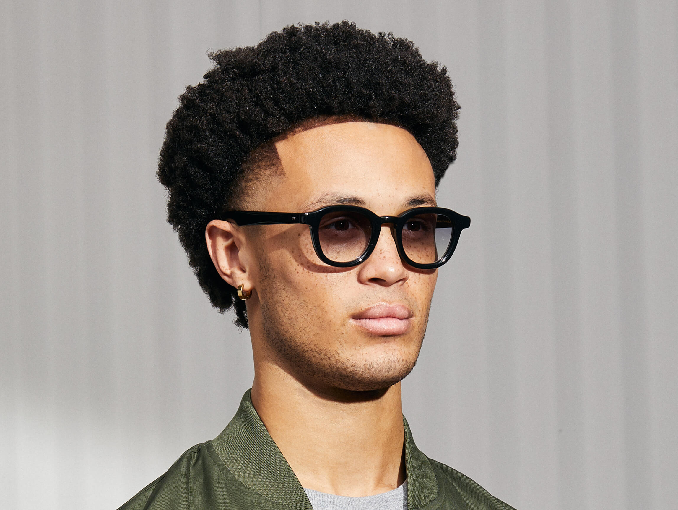 DAHVENブラック（カスタムメイドティント™付き） |MOSCOT