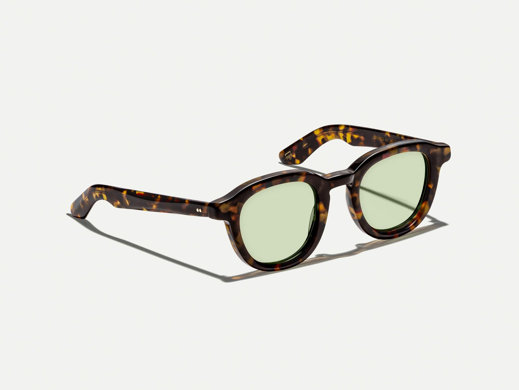 The DAHVEN in Tortoise with GREEN+ Tint