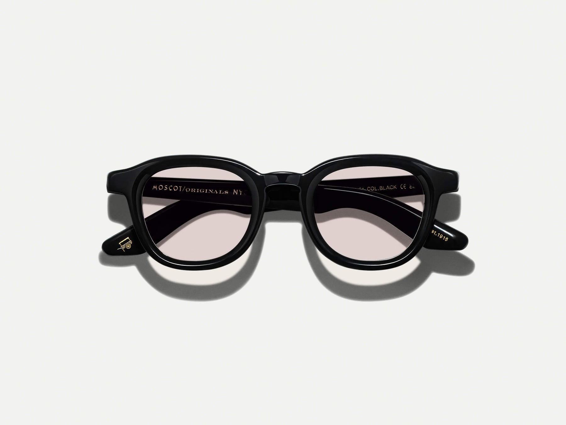 The DAHVEN in Black with ROSE+ Tint