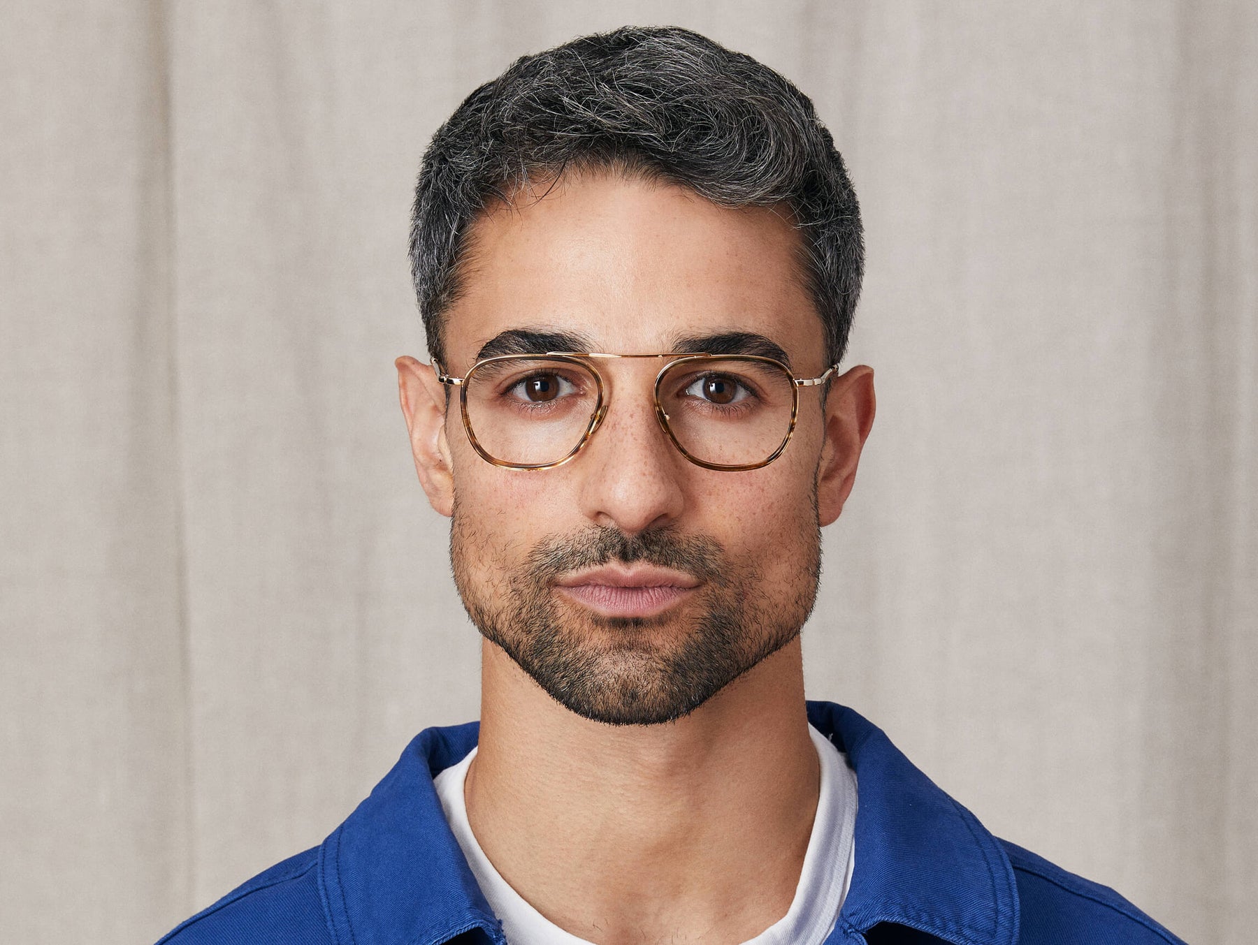 Model is wearing The FANAGLE in size 50 in Bamboo