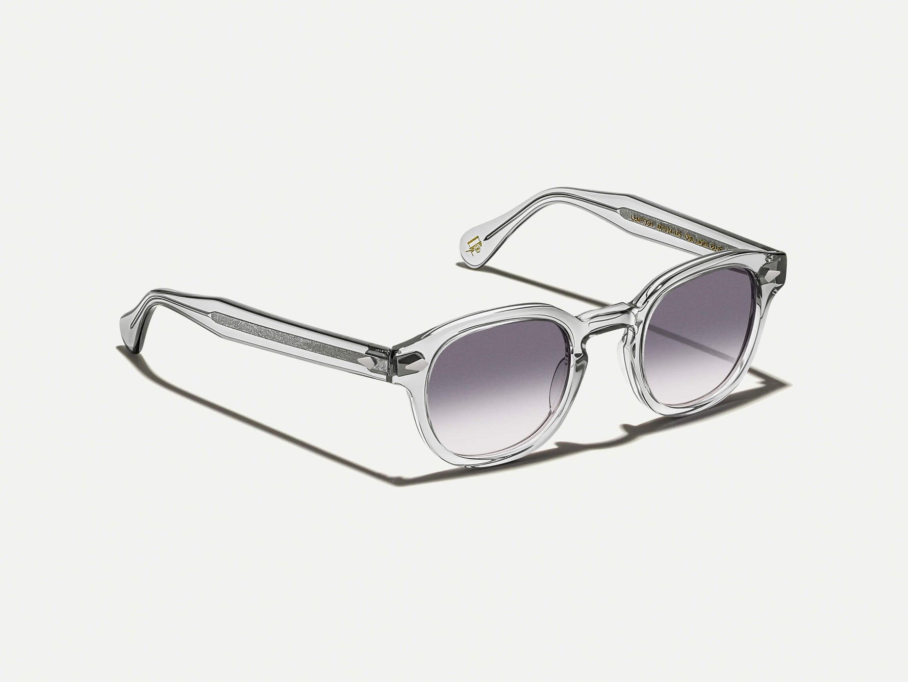 El LEMTOSH en Light Grey con lentes tintadas American Grey Fade
