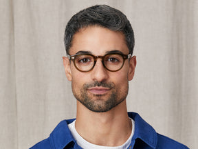 Model is wearing The MAYDELA in size 46 in Olive Brown