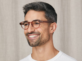 Model is wearing The MAYDELA in size 46 in Vintage Rose