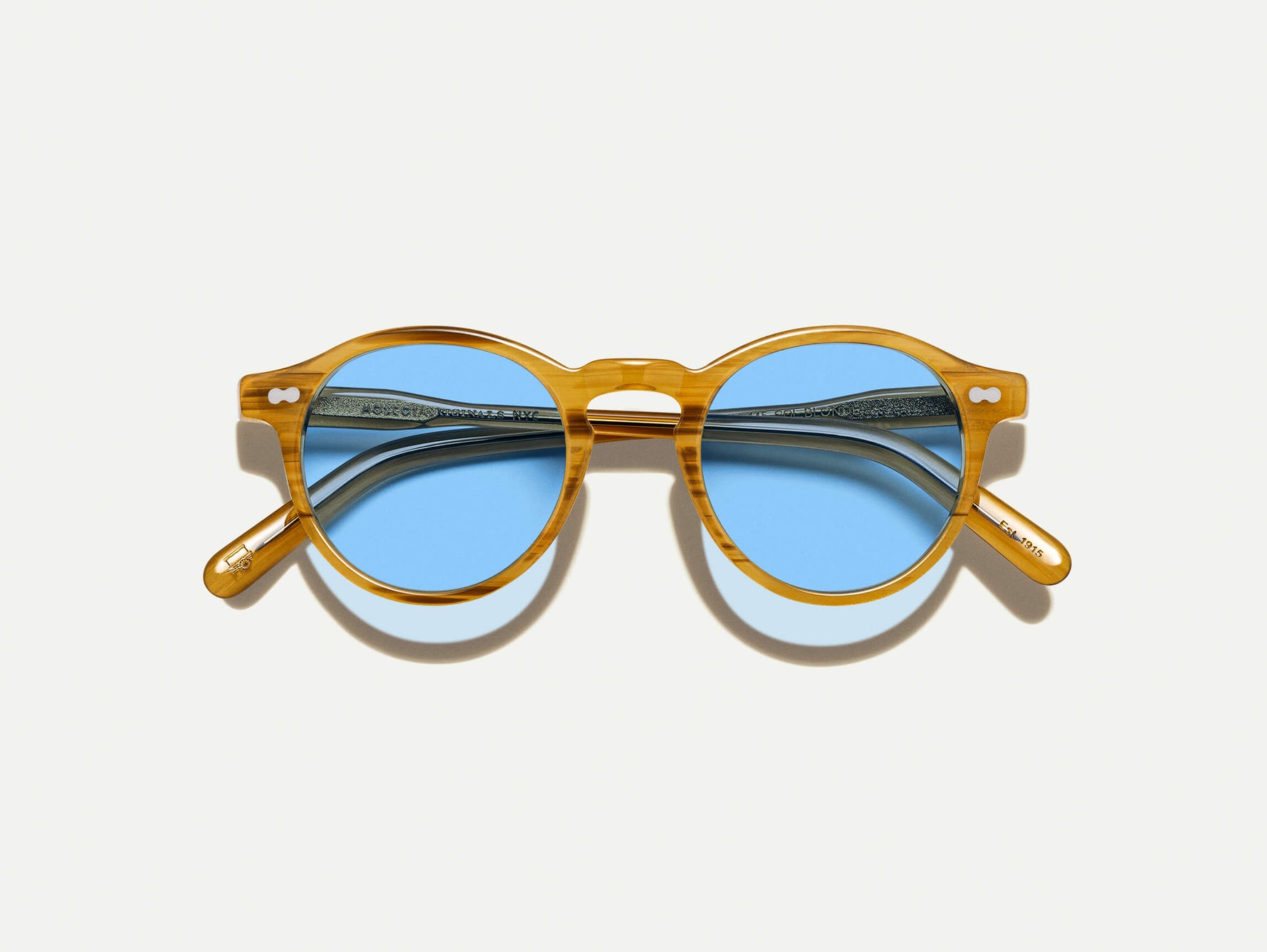 De MILTZEN in Blonde met BLUE+ lenzen
