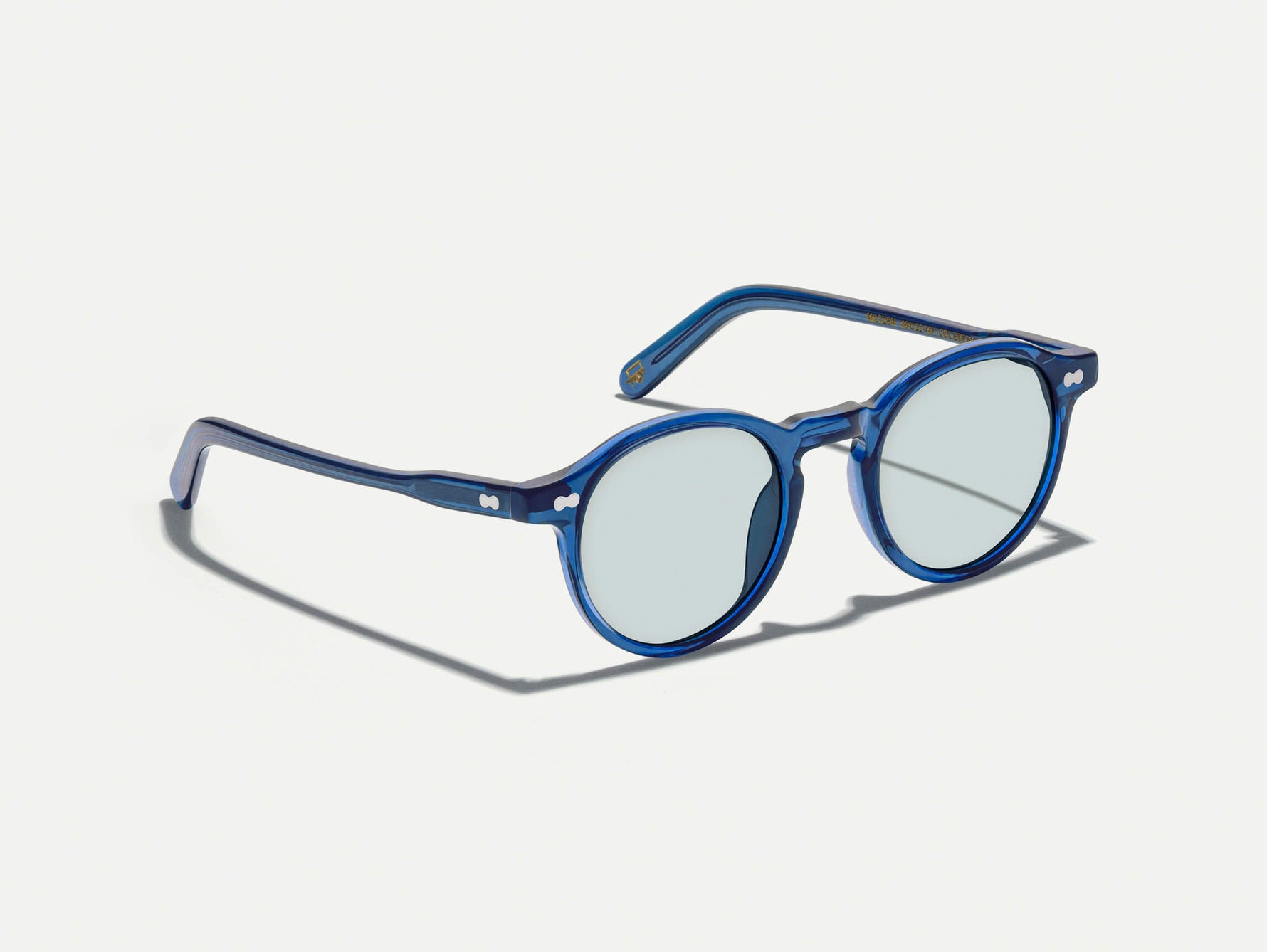 The MILTZEN in Sapphire with BLUE+ Lenses