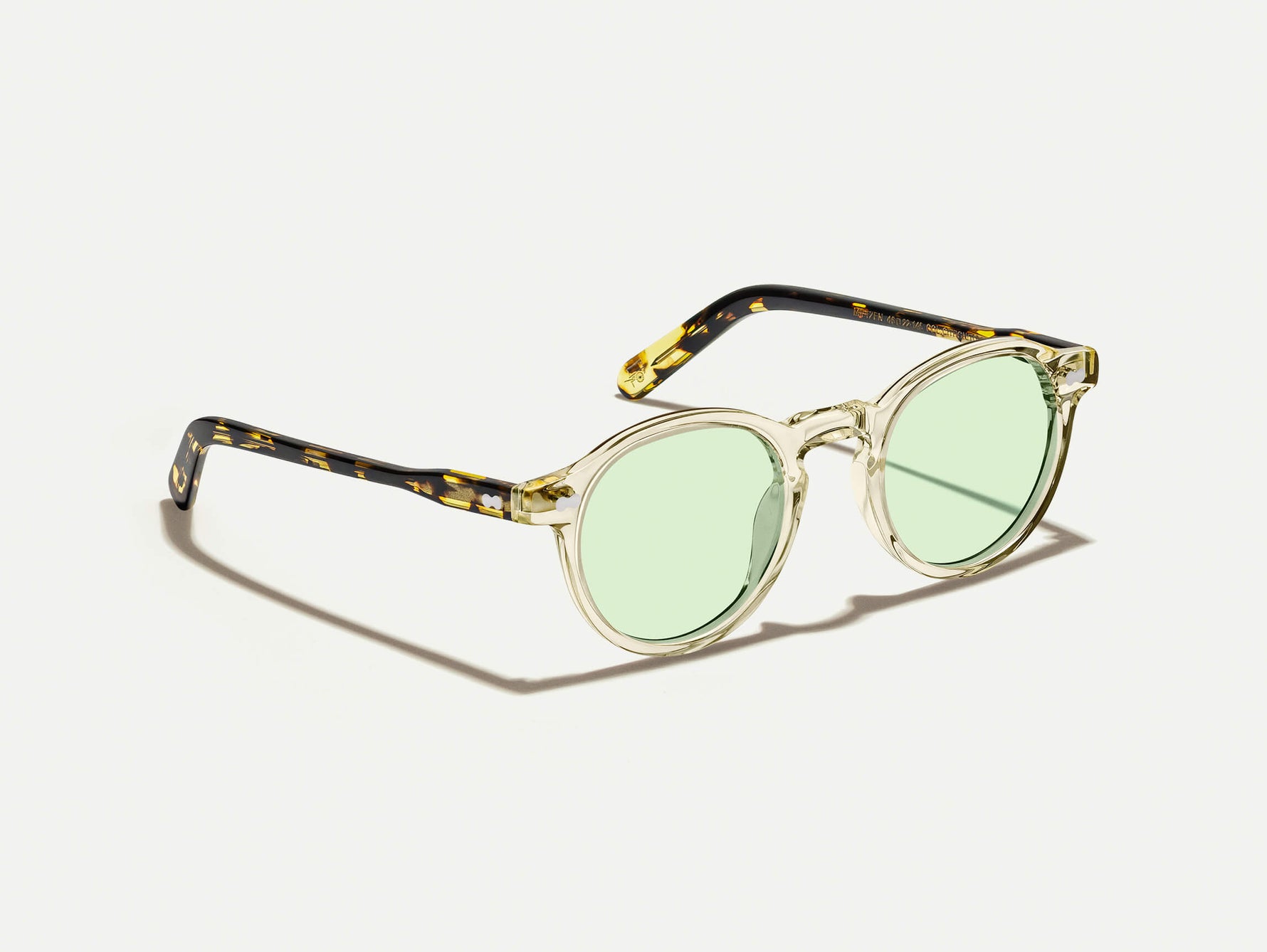 De MILTZEN in Citron/Tortoise met GREEN+ lenzen