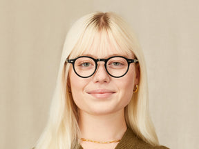 Model is wearing The MILTZEN W/ METAL NOSE PADS in size 46 in Black