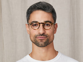 Model is wearing The MILTZEN in size 44 in Bamboo