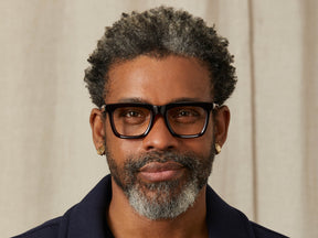 Model is wearing The RIZIK in size 49 in Burgundy