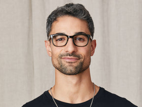 Model is wearing The SHIDDOCK in size 49 in Dark Green