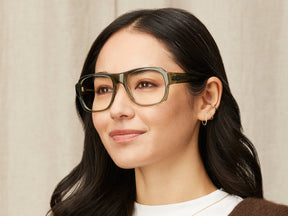 Model is wearing The SHVITZ in size 57 in Pine