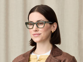 Model is wearing The SPILKES in size 45 in Pine