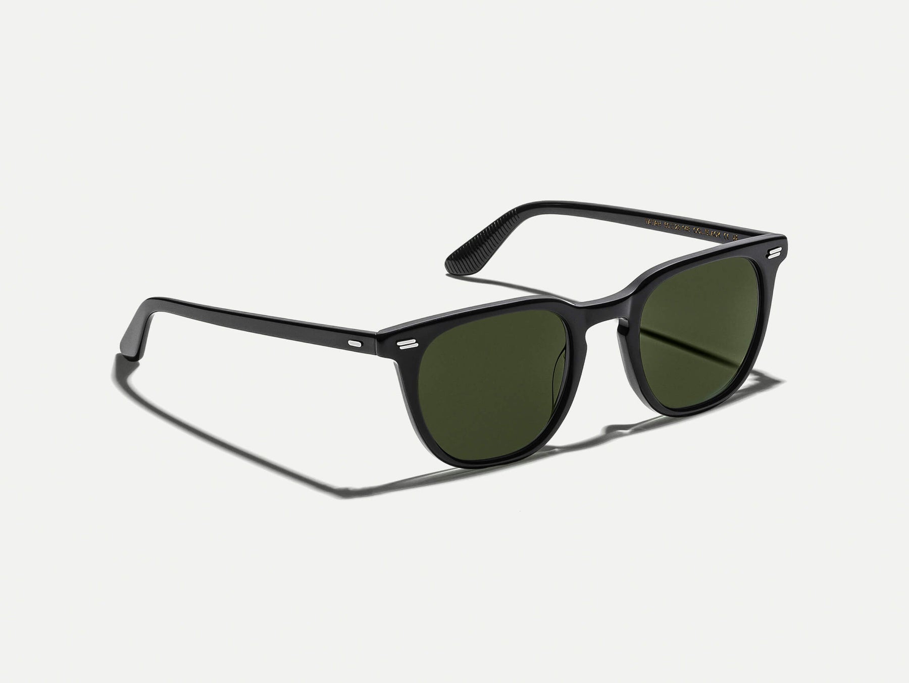 The TATAH SUN in Black with G-15 Glass Lenses