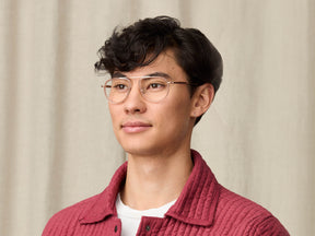 Model is wearing The TRAIF in size 52 in Vintage Rose