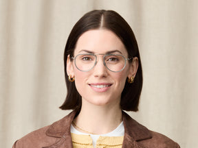 Model is wearing The TRAIF in size 52 in Light Blue