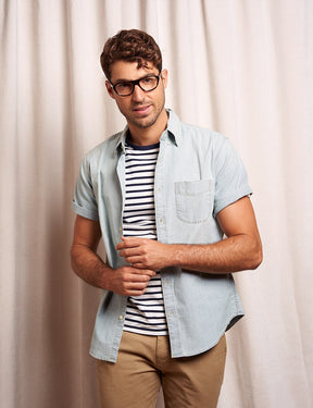 Model is wearing The AVRAM in size 52 in Dark Havana