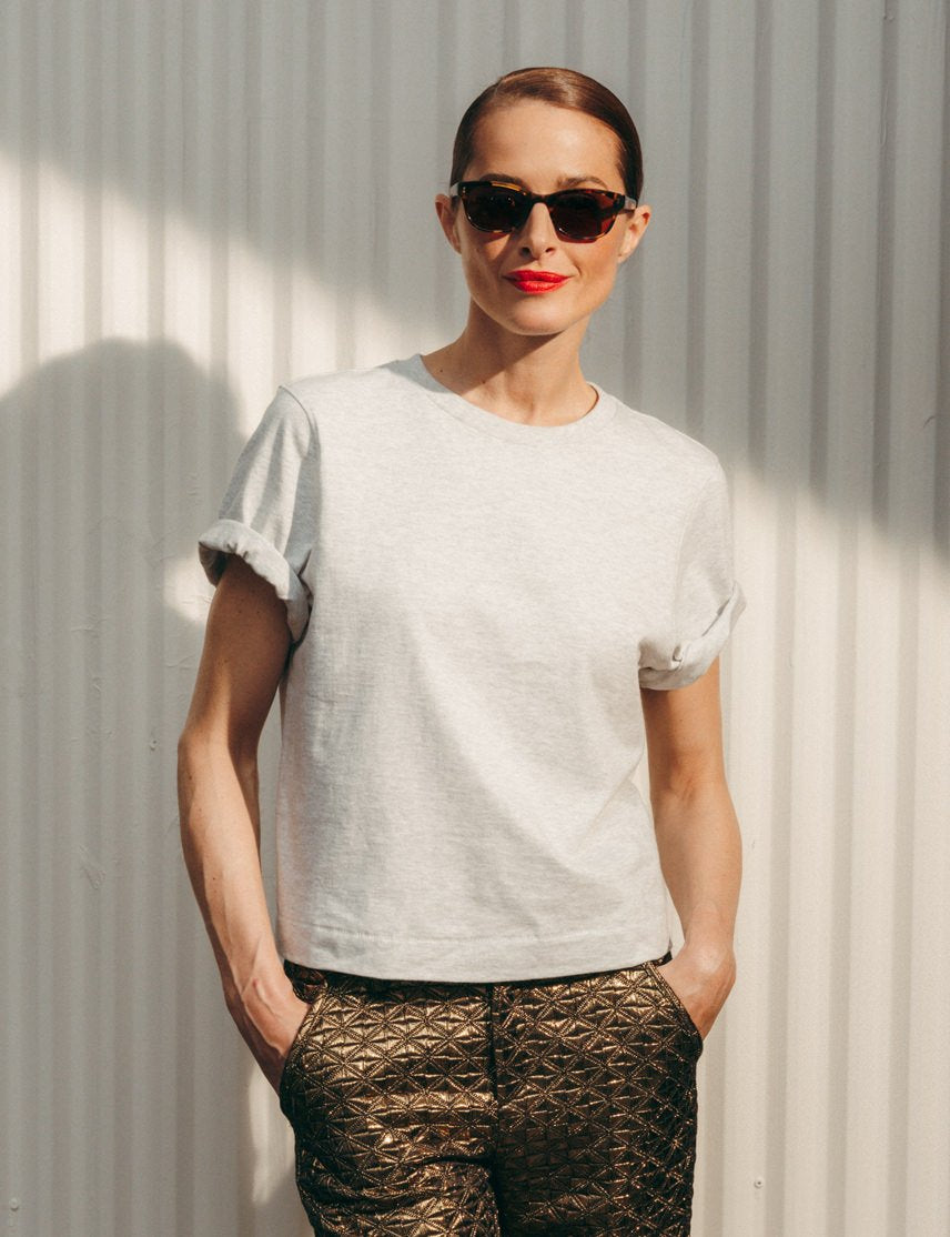 Model is wearing The BREN SUN in Classic Havana in size 51 with Cosmitan Brown Glass Lenses