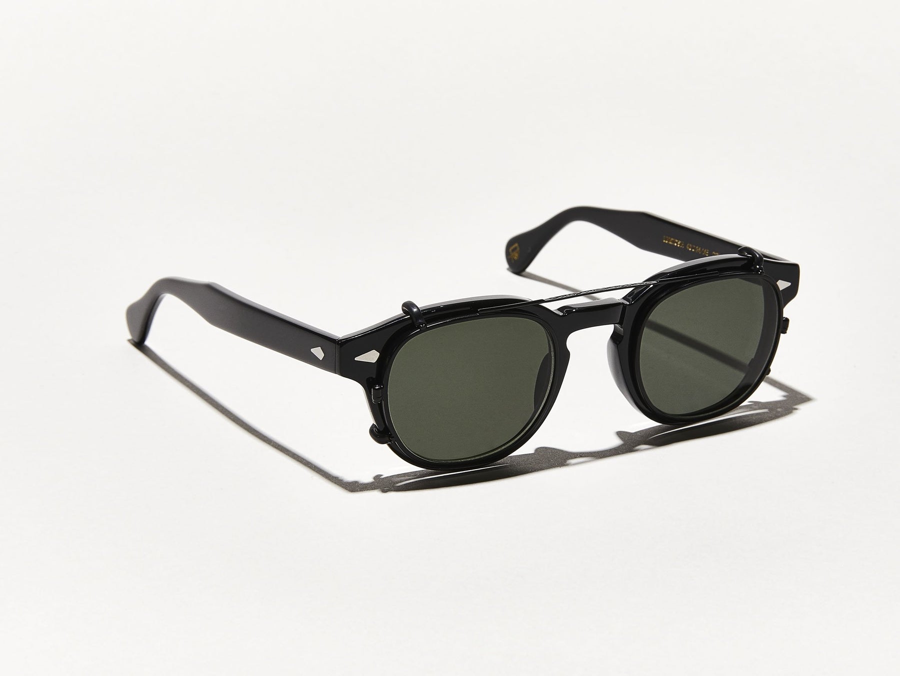 The CLIPTOSH POLARIZED in Matte Black with G-15 Lenses