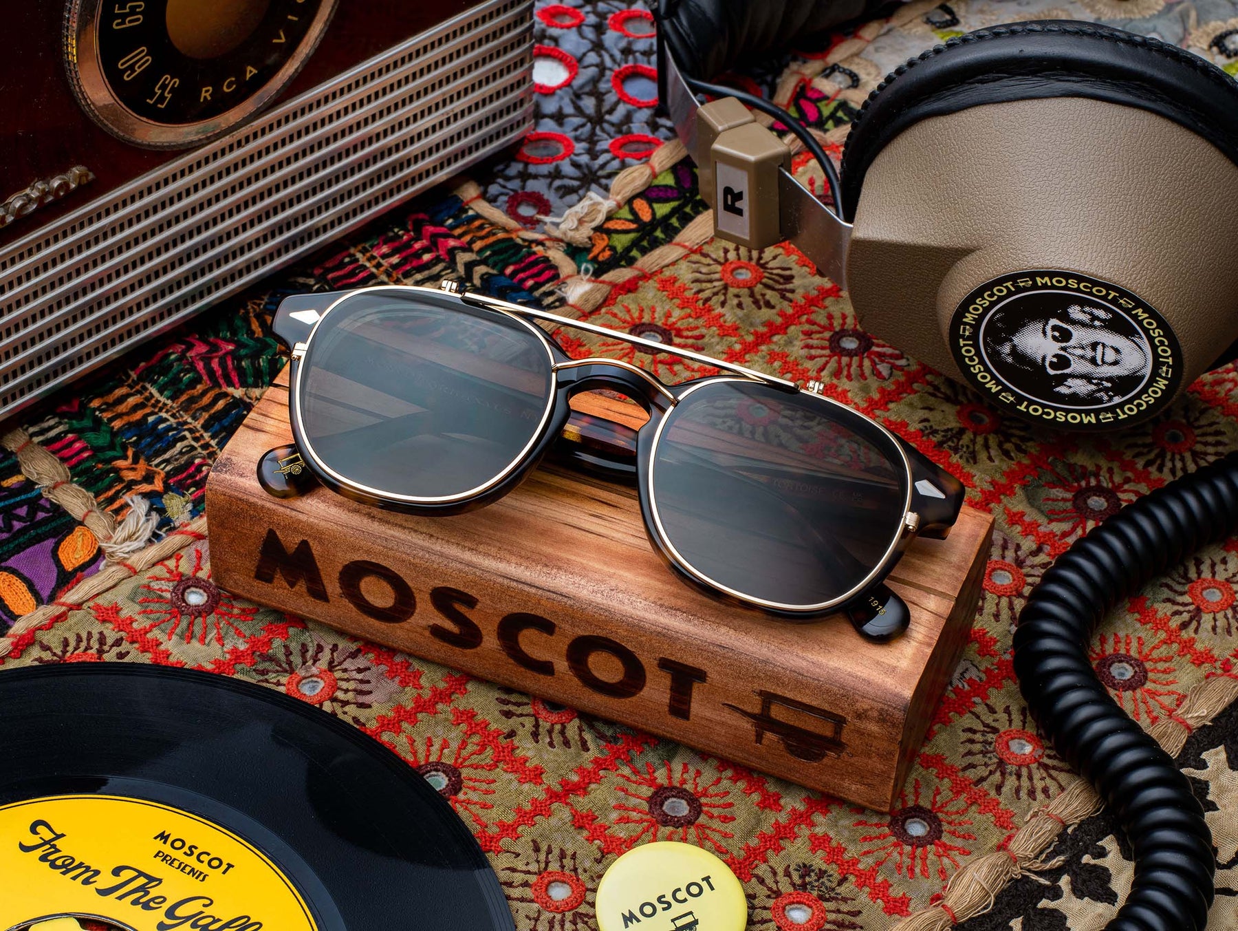 The FLIPTOSH in Tortoise with G-15 Flip Lenses