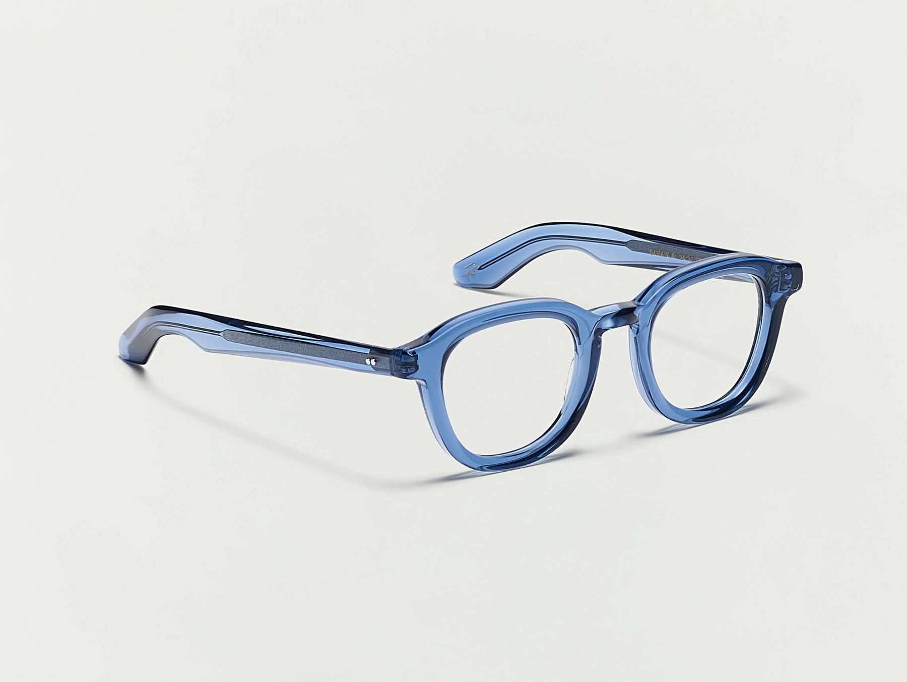 The DAHVEN in Sapphire