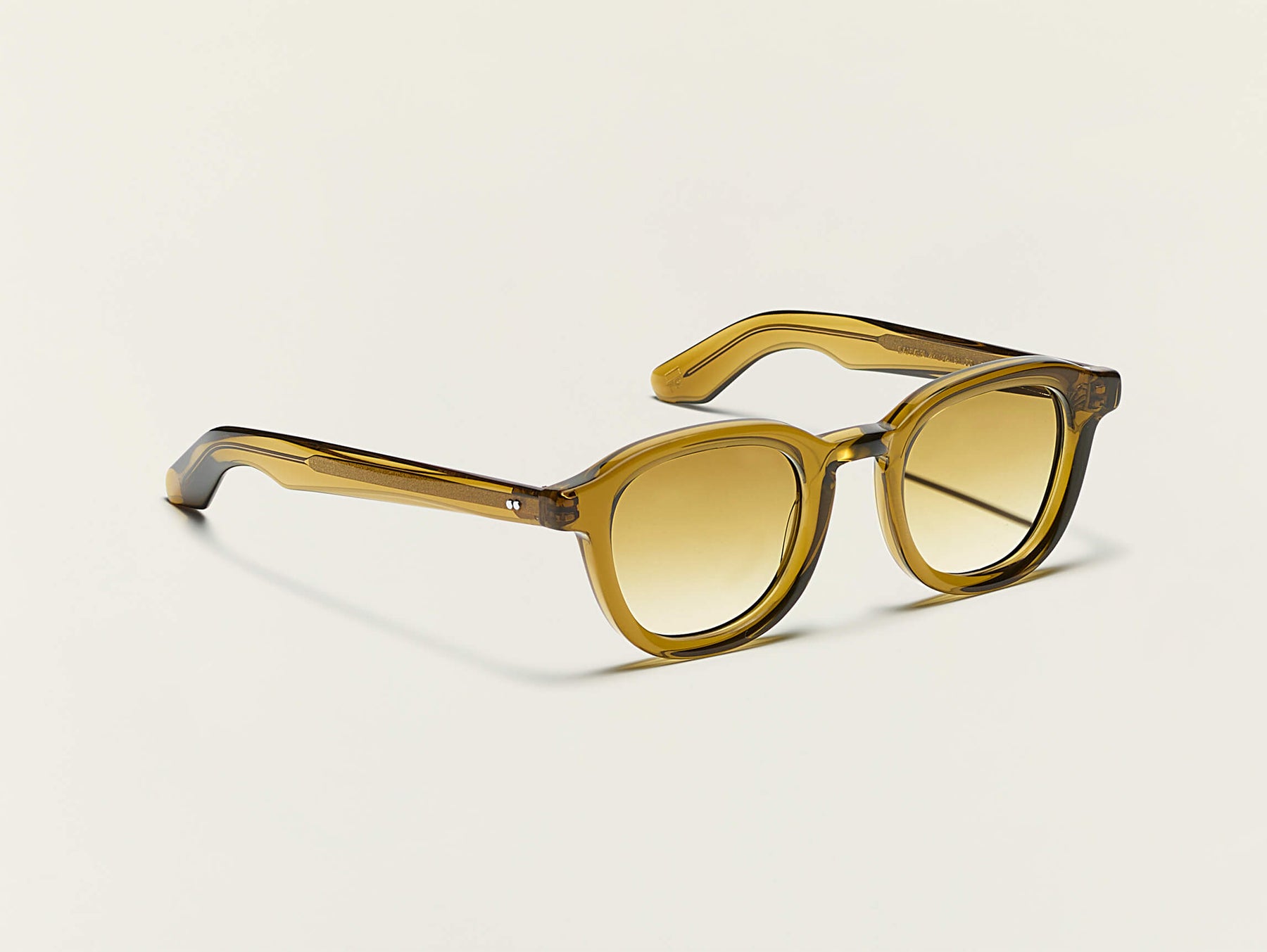 The DAHVEN SUN in Olive Brown with Chestnut Fade Tinted Lenses