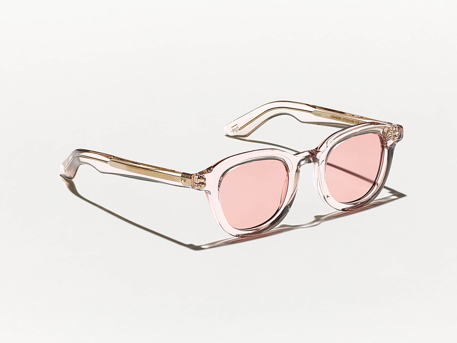 The DAHVEN Pastel with New York Rose Tinted Lenses
