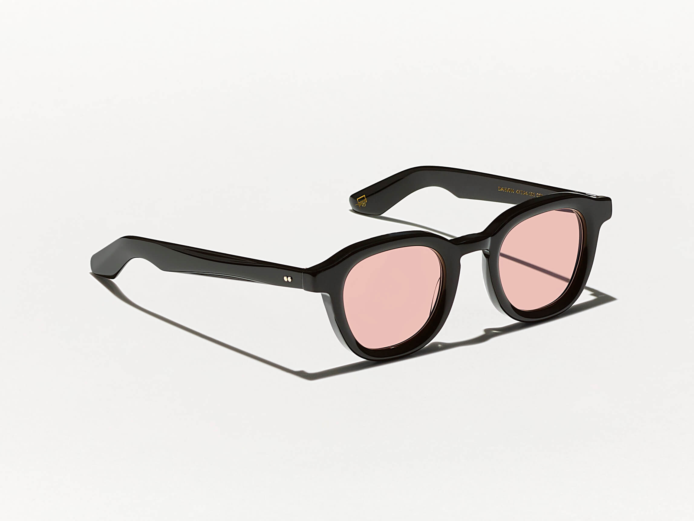 #color_black | The DAHVEN in Black with New York Rose Tinted Lenses