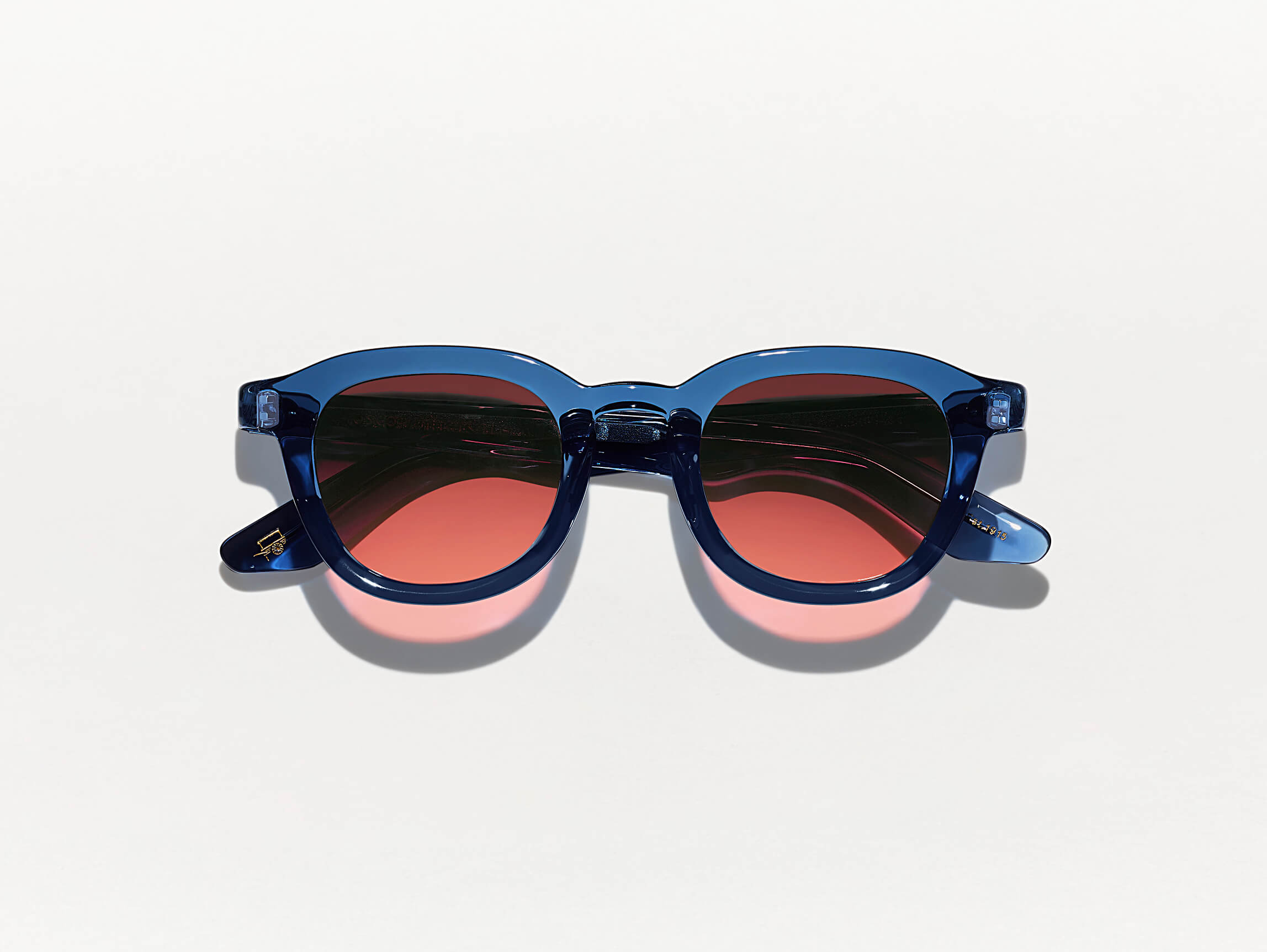 The DAHVEN in Sapphire with Cabernet Tinted Lenses