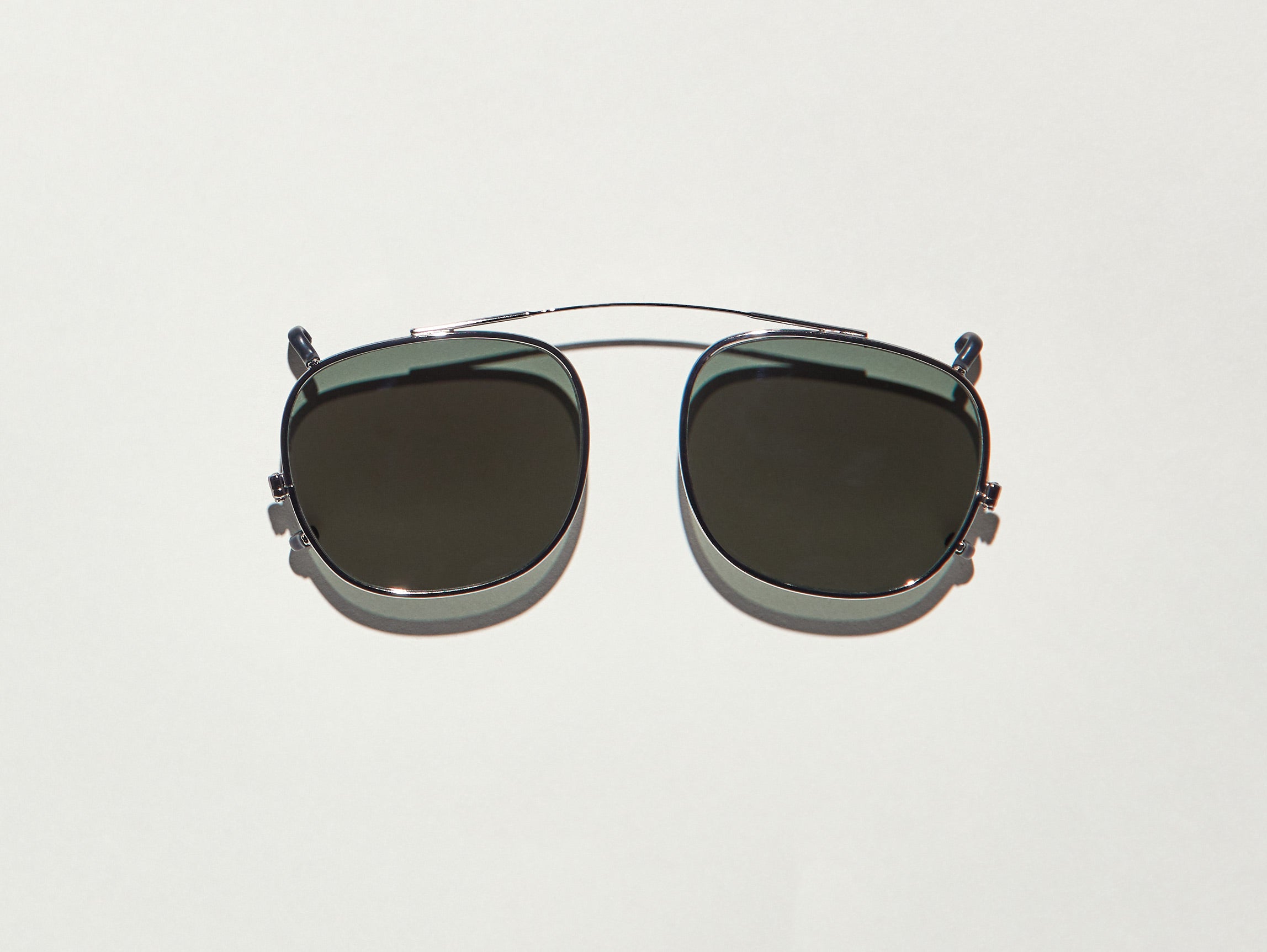 GELT CLIP | Fyrkantiga clip-on Sunglasses – MOSCOT NYC SINCE 1915