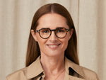 Model is wearing The KASH in size 47 in Tortoise/Gold