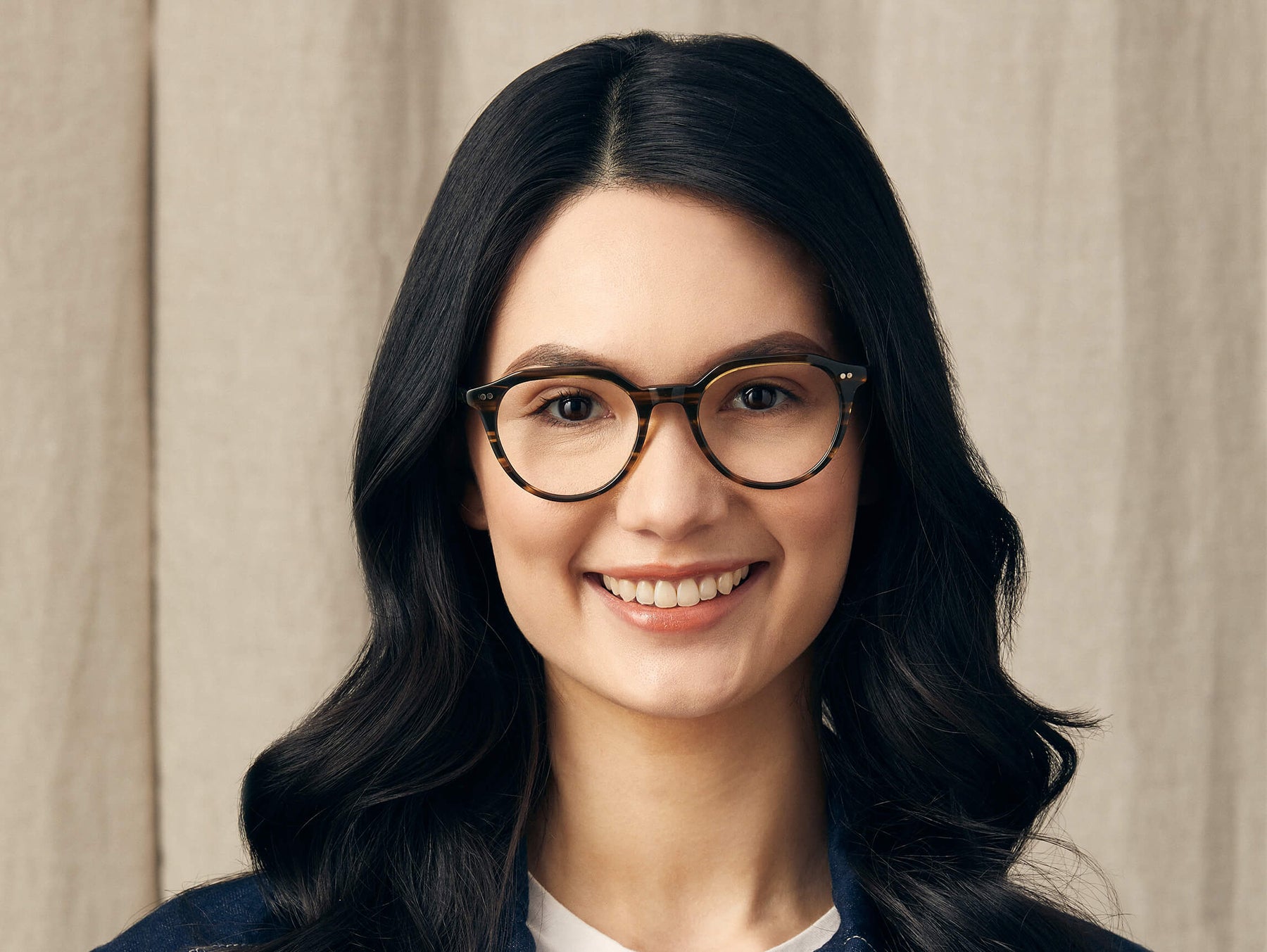 Model is wearing The KITZEL in size 50 in Brown Bamboo