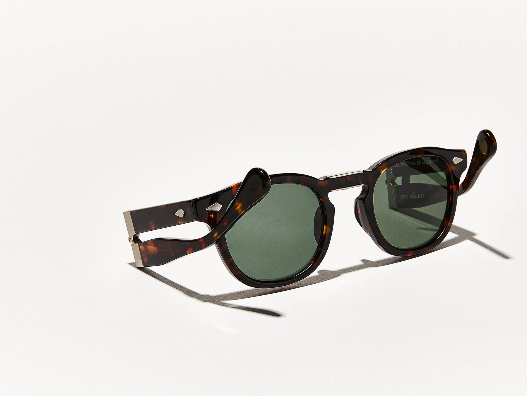Diamond Edge Cut Lens Aviator Sunglasses with Pattern Temples