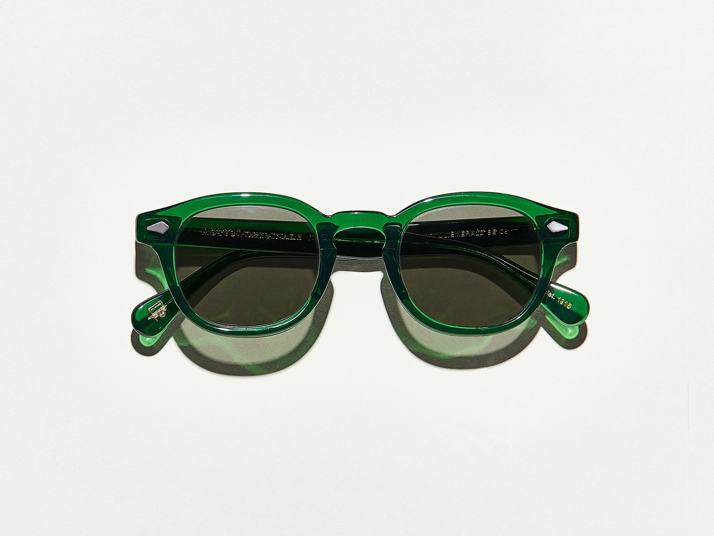 #color_emerald | The LEMTOSH SUN in Emerald with Grey Glass Lenses