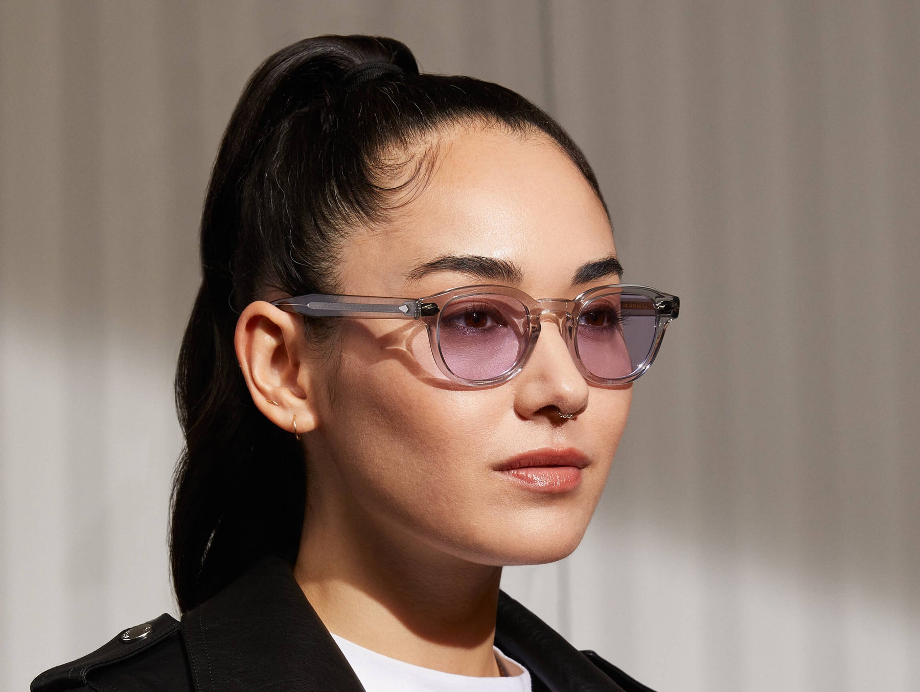 Model is wearing The LEMTOSH in Light Grey in size 46 with Lavender Tinted Lenses