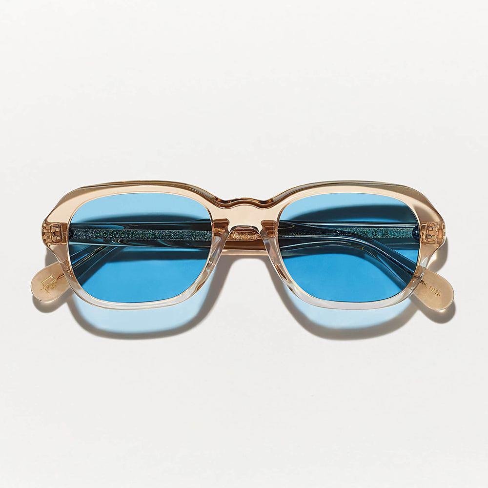 #color_cinnamon | The MESHUG SUN in Cinnamon with Celebrity Blue Tinted Lenses